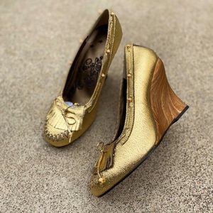 Wedge Heels Gold sz 10 Naughty Monkey
